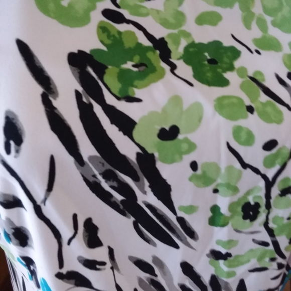 Dressbarn floral dress - Picture 3 of 4